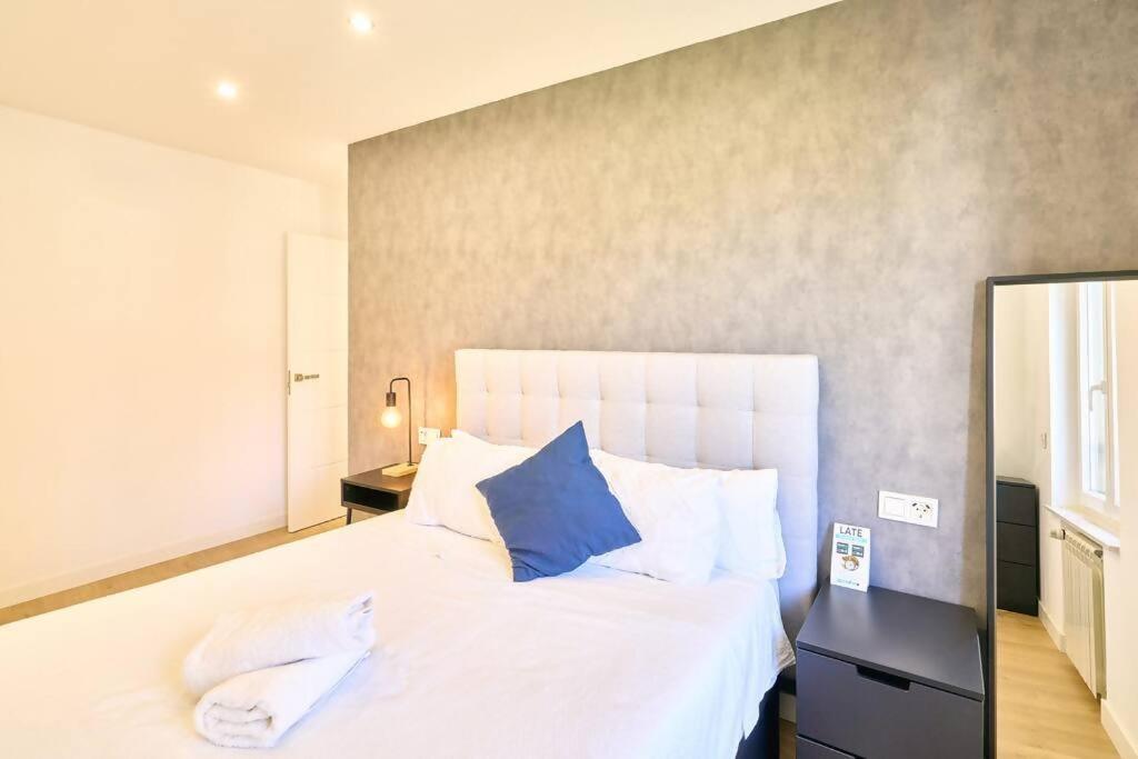 Alojamiento Plaza La Fuente Centro Apartment Salamanca Ngoại thất bức ảnh